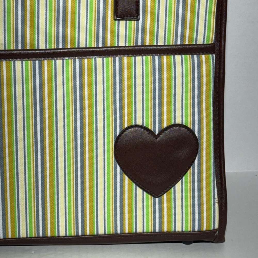 NWT Bow-Wow Pet Carrier Large 15” x 12” x 8” Pets up to 22lbs Green Stripes